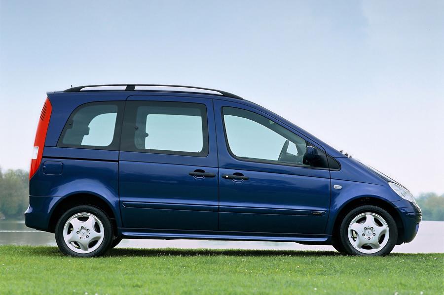  Mercedes-Benz Vaneo 2002 года  (UK) (фото 2 из 6)